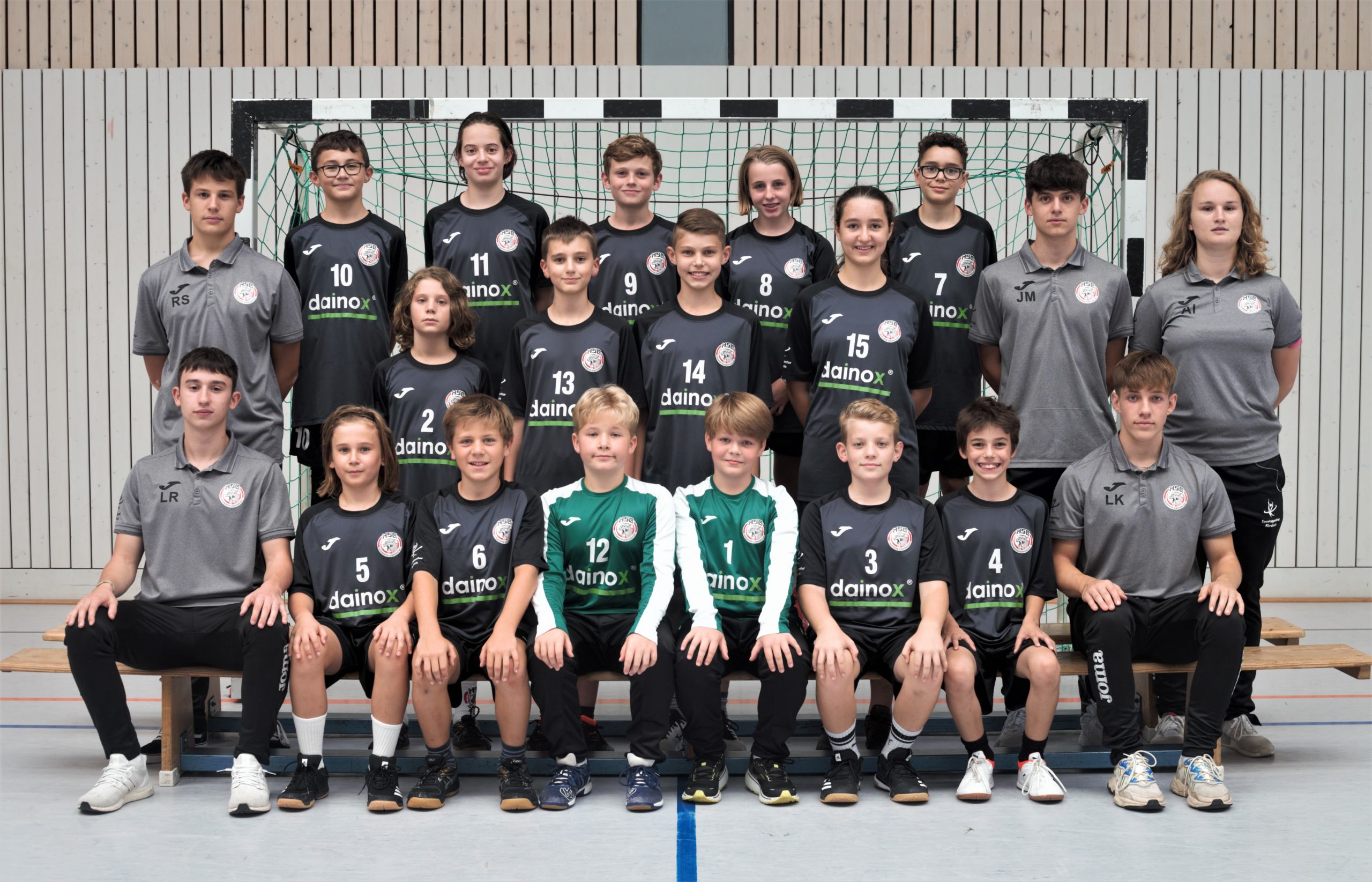Handballmannschaft Jugend vorm Tor